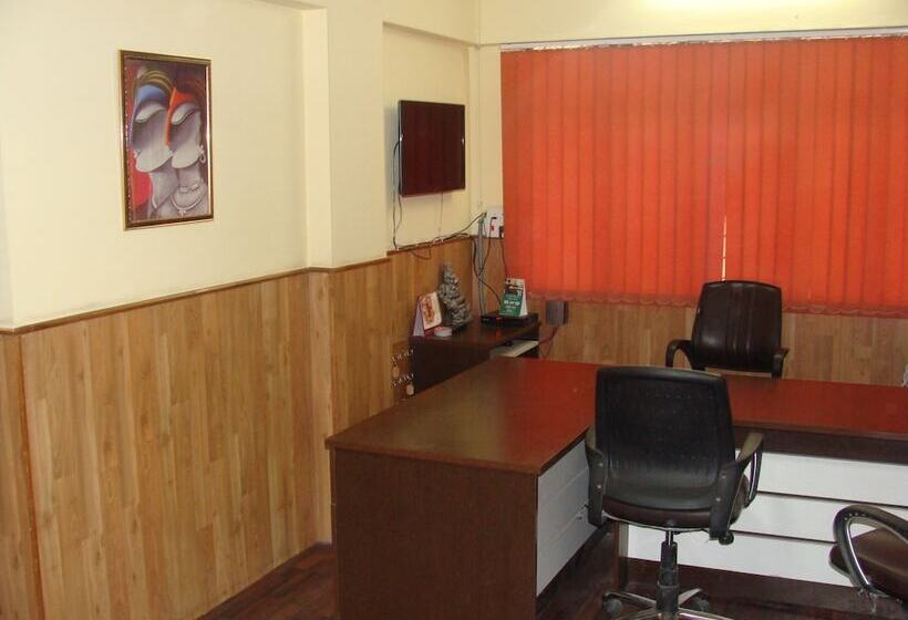 Hotel Abhinandan Grand