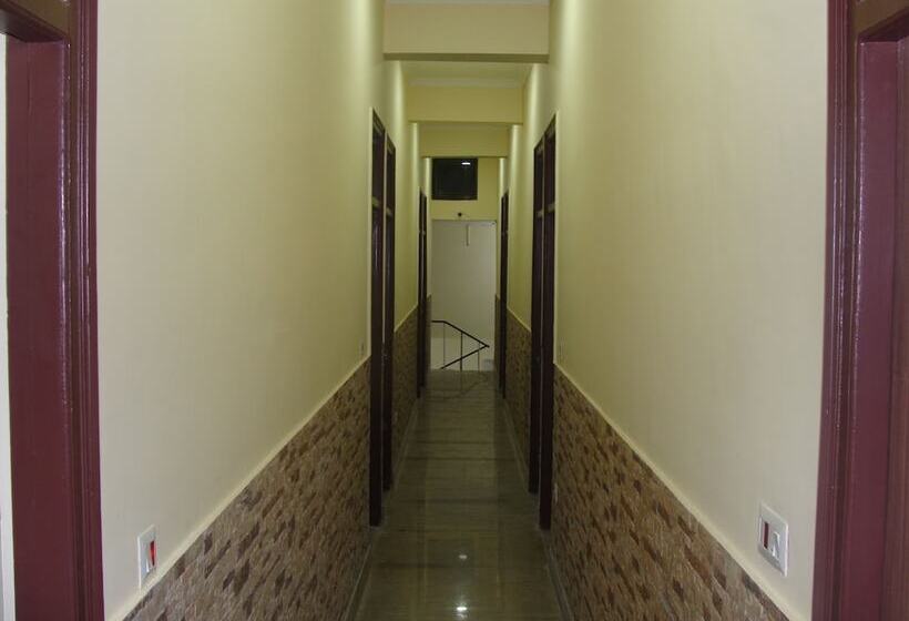 Hotel Abhinandan Grand