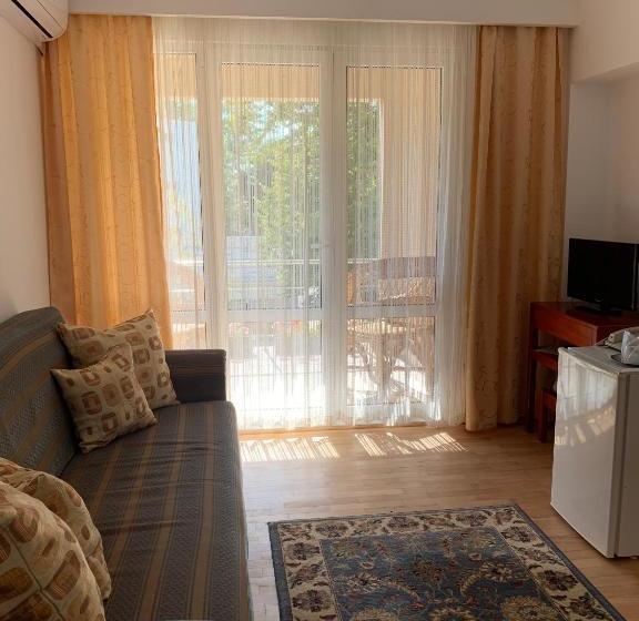 בית מלון כפרי Carmen