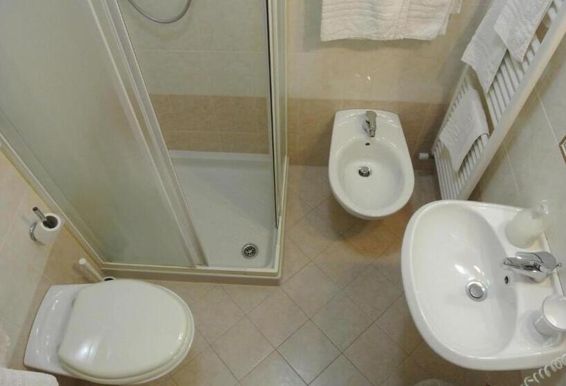 هتل Conero Camere