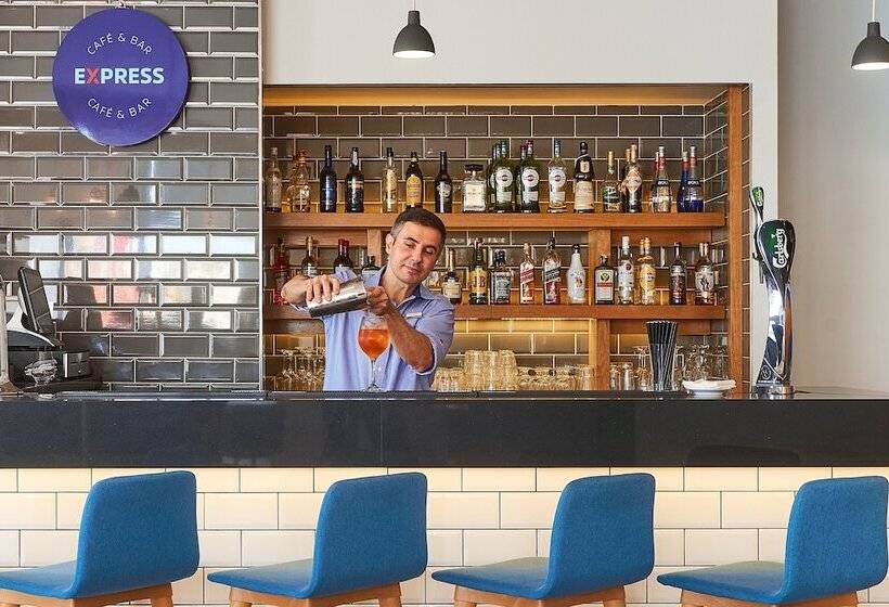 هتل Holiday Inn Express   Malta, An Ihg