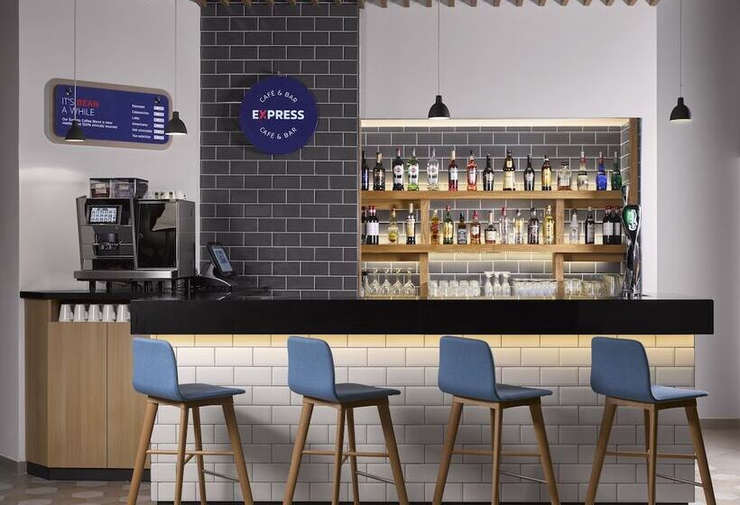 هتل Holiday Inn Express   Malta, An Ihg