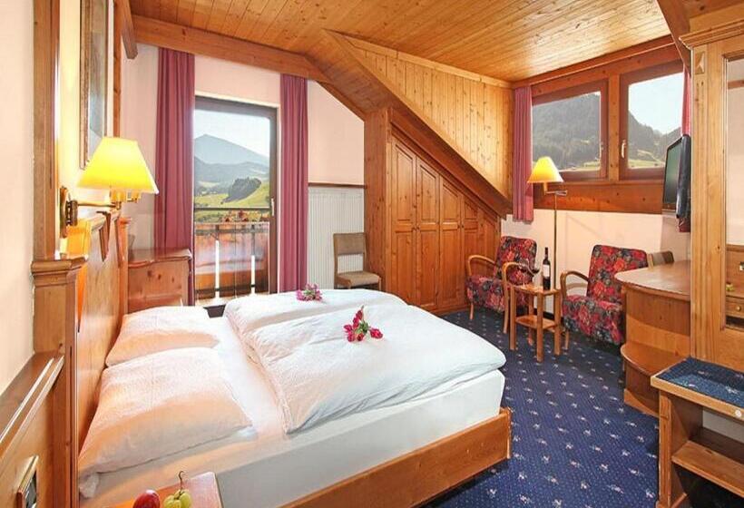 בית מלון כפרי Mayr