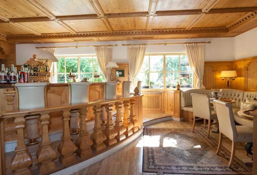 בית מלון כפרי Mayr