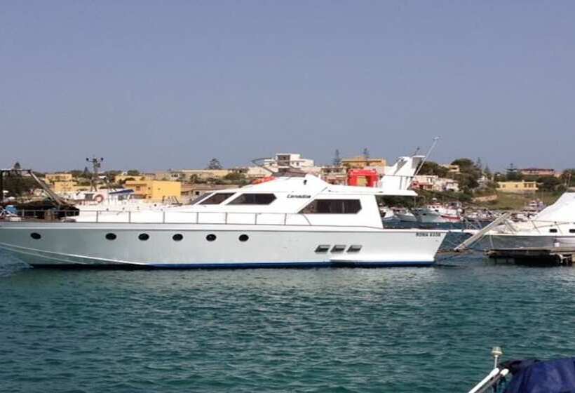 בית מלון כפרי Nautic