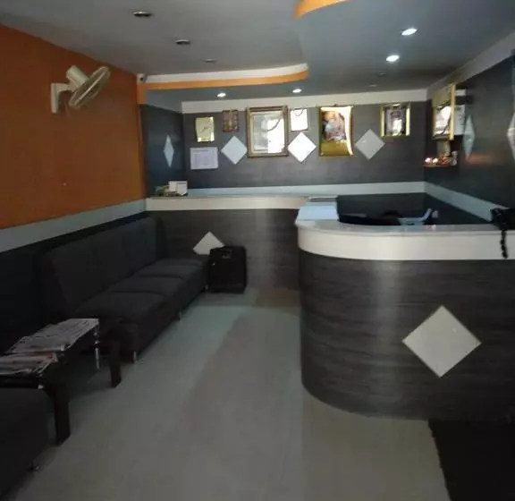 ホテル Shri Kamal