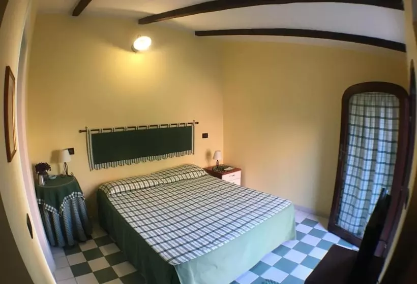 ベッドアンドブレックファースト Corte Arrubia