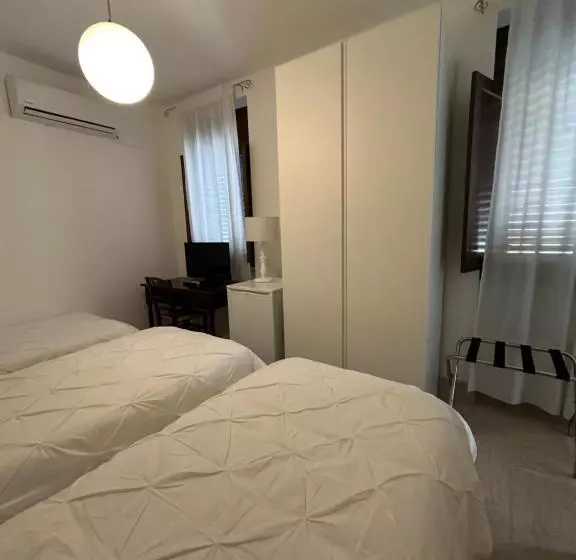 Aamiaismajoitus (B&B) Crispi 10