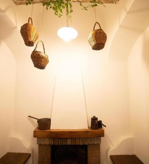 تختخواب و صبحانه Donna Elena