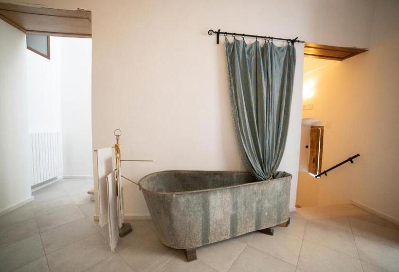 تختخواب و صبحانه Donna Elena