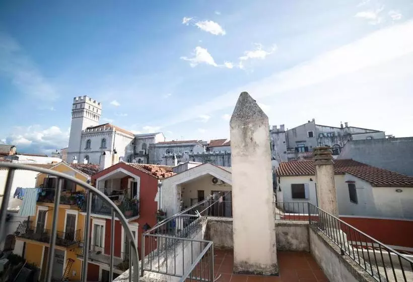 Aamiaismajoitus (B&B) Donna Elena