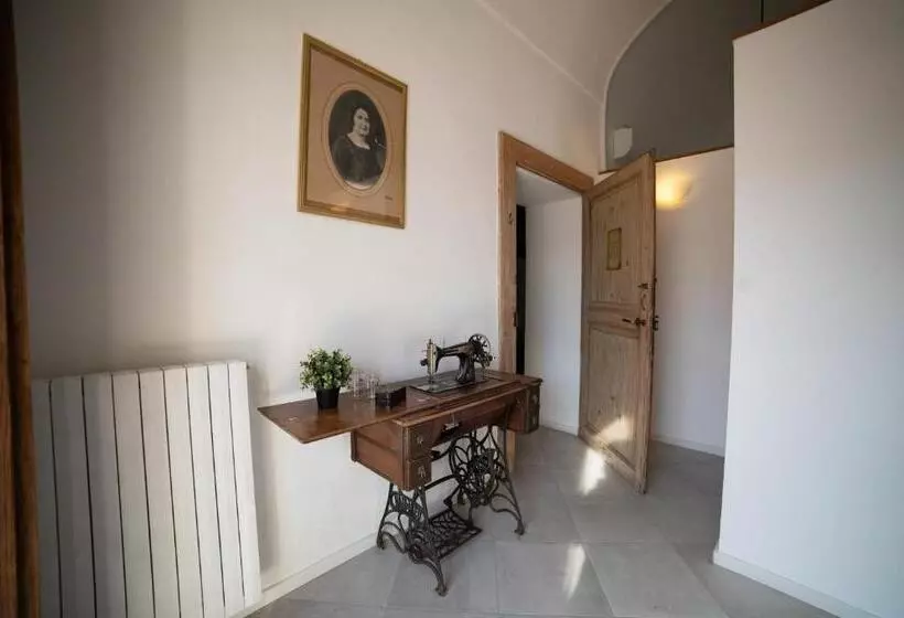 Aamiaismajoitus (B&B) Donna Elena