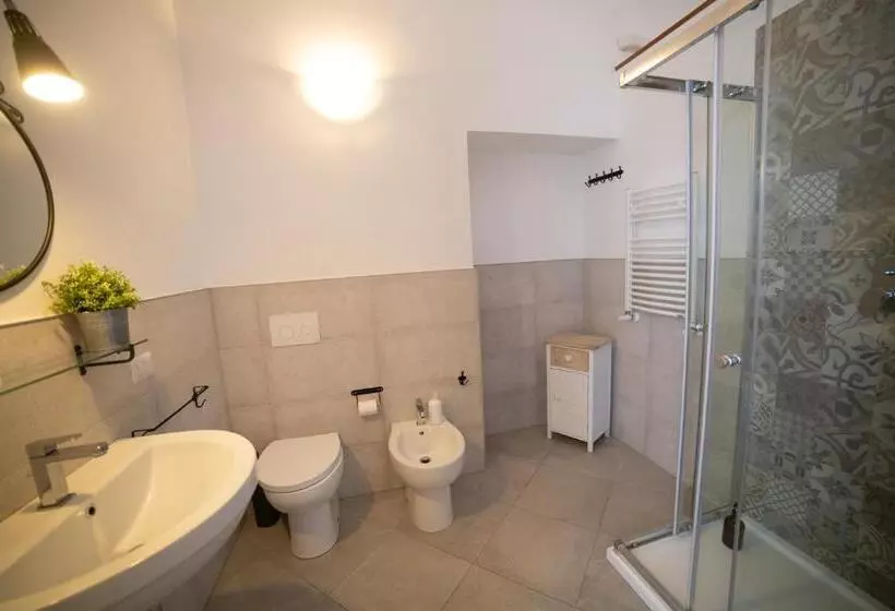 Aamiaismajoitus (B&B) Donna Elena