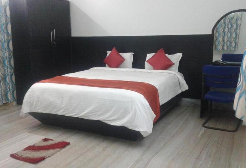 تختخواب و صبحانه The Idol Paradise