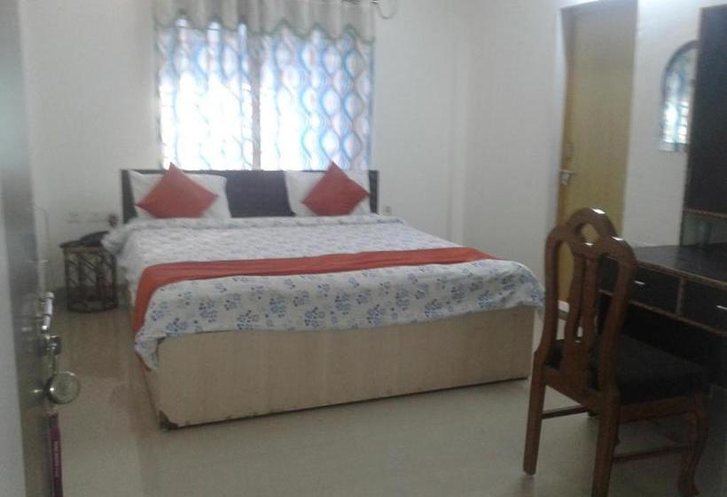 تختخواب و صبحانه The Idol Paradise