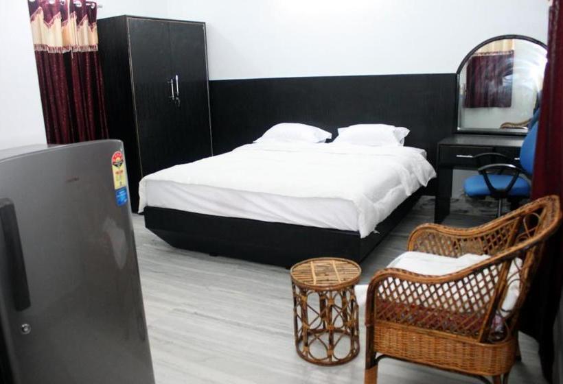 تختخواب و صبحانه The Idol Paradise