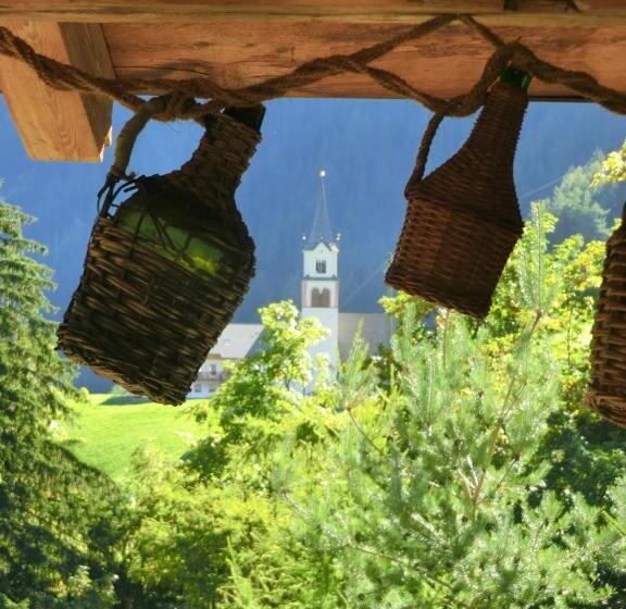 Charmehotel Uhrerhof   Deur