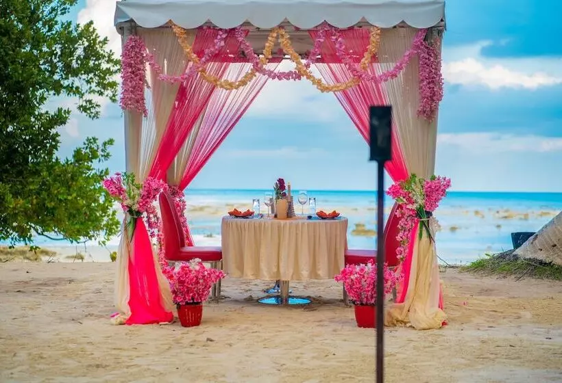 Coral Reef Resort & Spa, Havelock