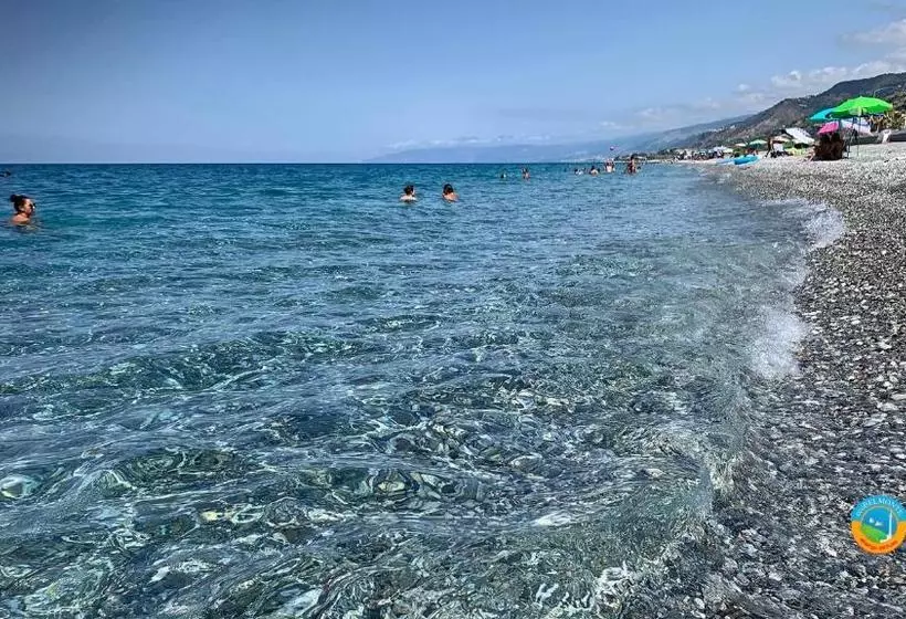 Hotelli Albergo Diffuso Ecobelmonte