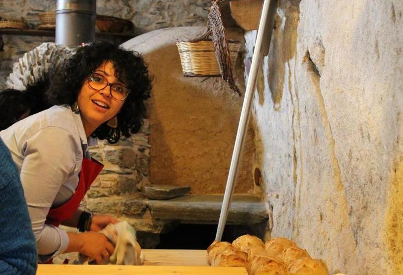 فندق Albergo Diffuso Ecobelmonte