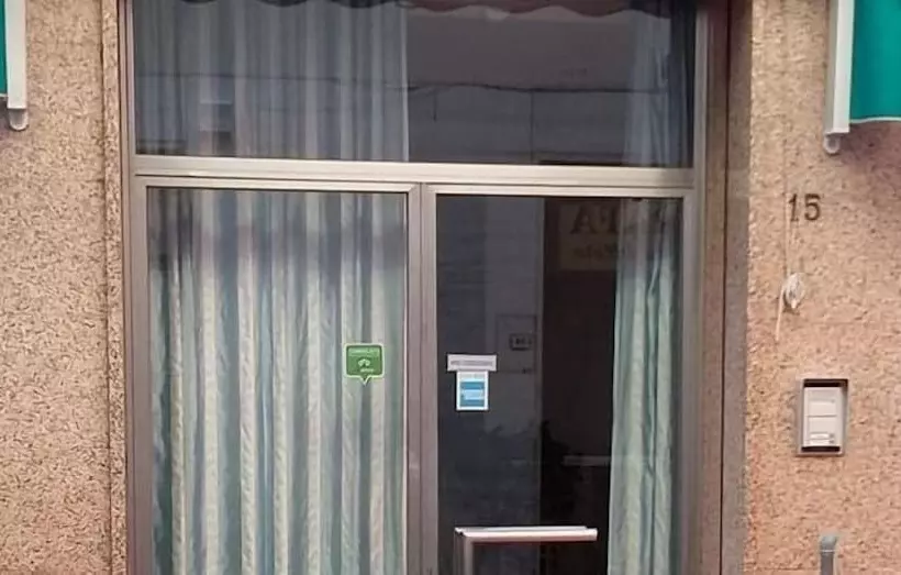 ホテル Ambrogini