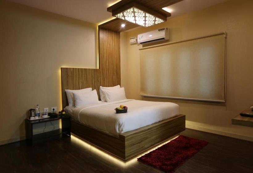 בית מלון כפרי Fab Grand Savoury Suites