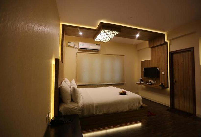 בית מלון כפרי Fab Grand Savoury Suites