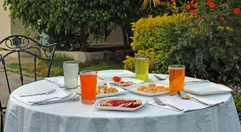هتل Hill  N  You  A Boutique Garden Resort