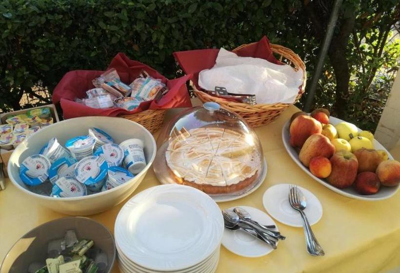 בית מלון כפרי Marina