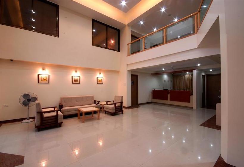 ホテル New Holiday Plaza