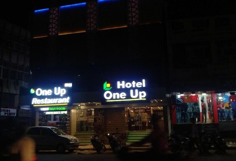 Hotel One Up
