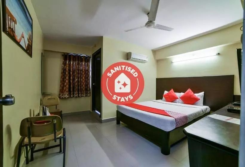 ホテル Oyo Rooms Red Hills