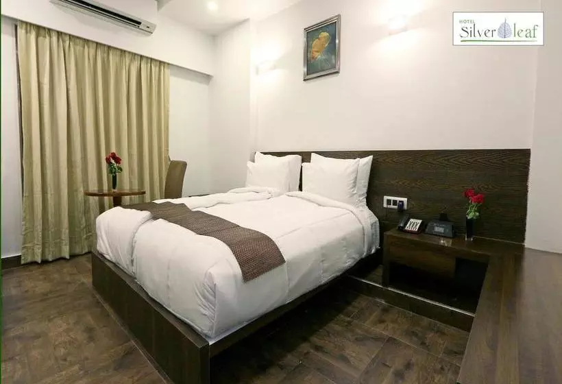 Hotel Silver Leaf