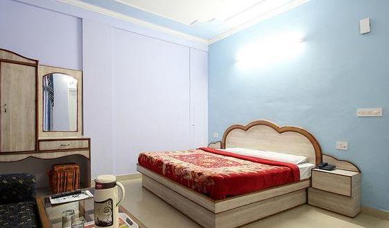 בית מלון כפרי Sitara International