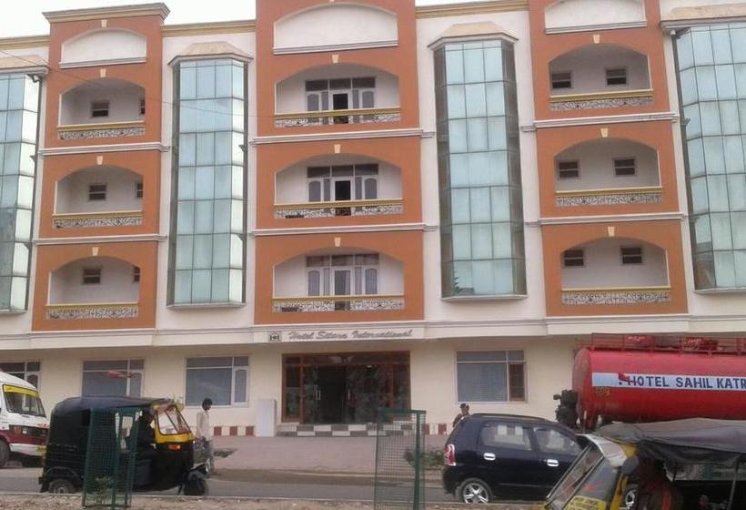 בית מלון כפרי Sitara International