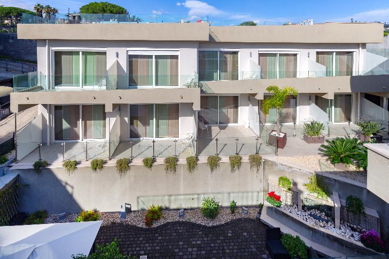 Zeus Hotel   Aparthotel   Meeting & Congress