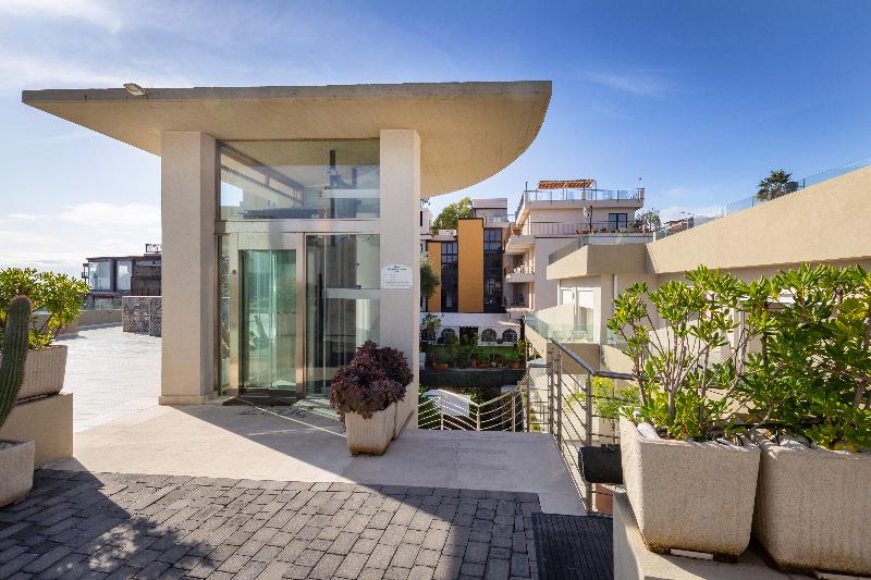 Zeus Hotel   Aparthotel   Meeting & Congress