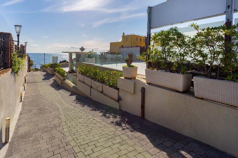 Zeus Hotel   Aparthotel   Meeting & Congress