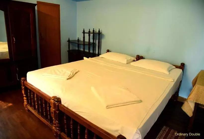 リゾートホテル Varkala Marine Palace