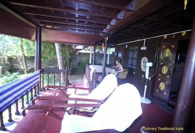 リゾートホテル Varkala Marine Palace