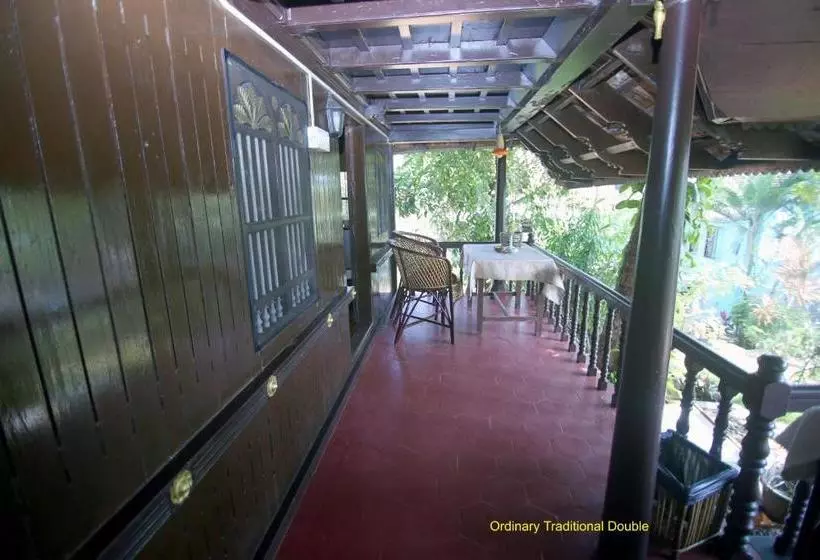 リゾートホテル Varkala Marine Palace