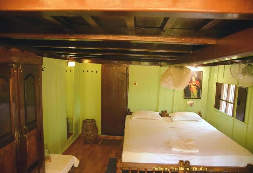 استراحتگاه Varkala Marine Palace