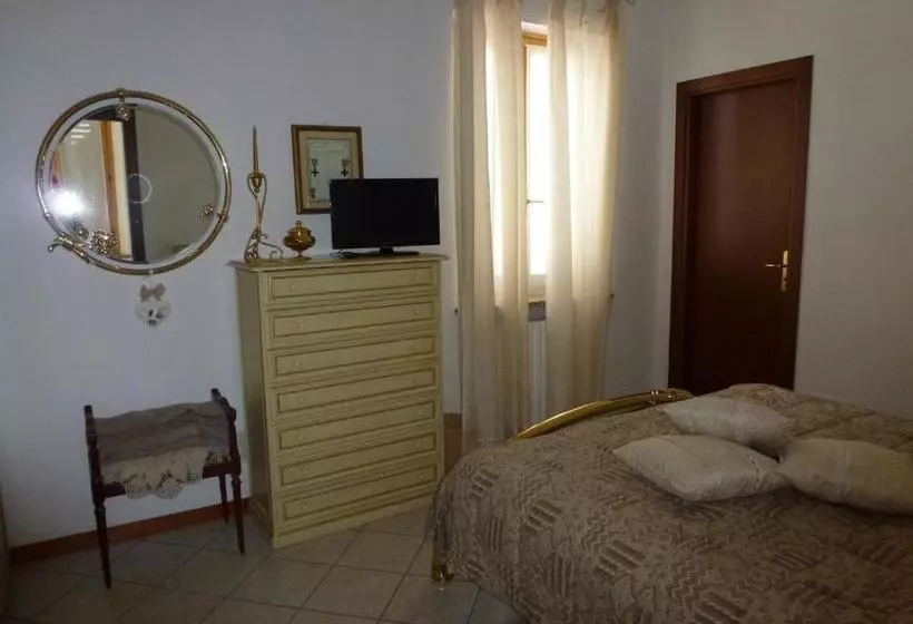 تختخواب و صبحانه Alle Porte Di Asti