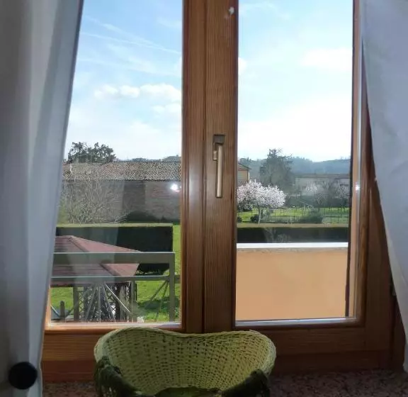 تختخواب و صبحانه Alle Porte Di Asti