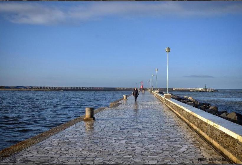 تختخواب و صبحانه La Casa Sul Molo