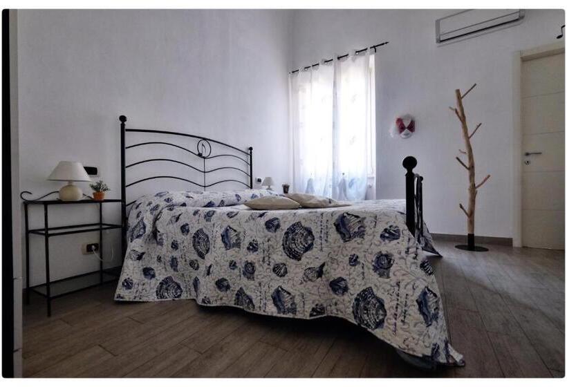 تختخواب و صبحانه La Casa Sul Molo