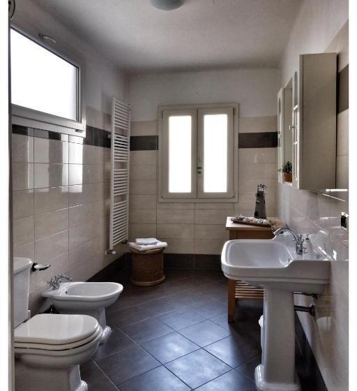 تختخواب و صبحانه La Casa Sul Molo