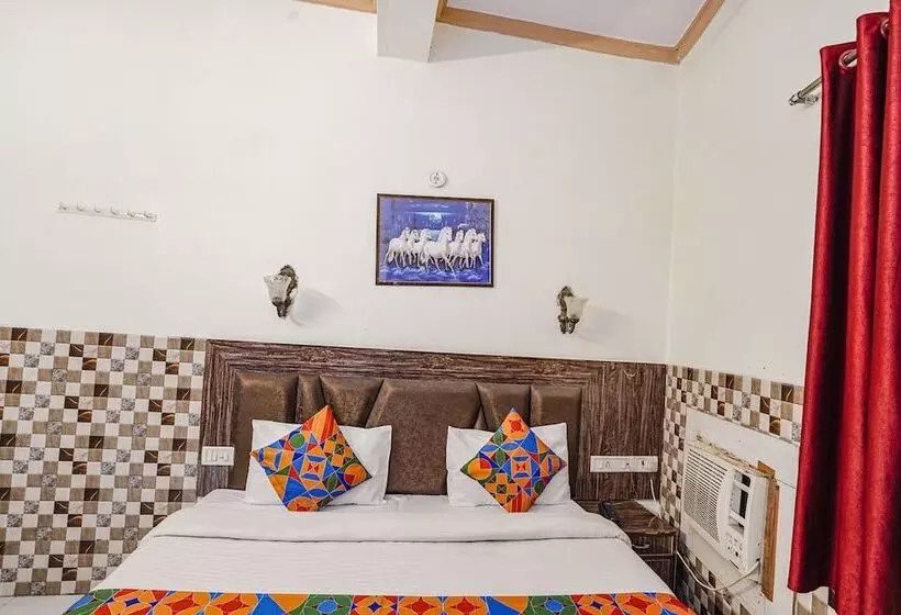 Fabhotel Sarwan