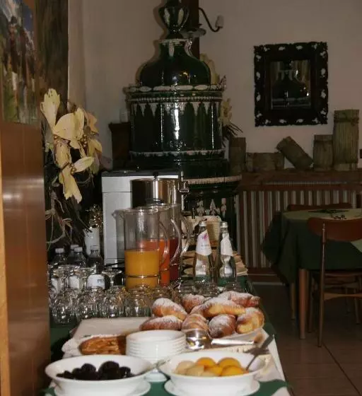 ホテル Albergo Garnì Cavento