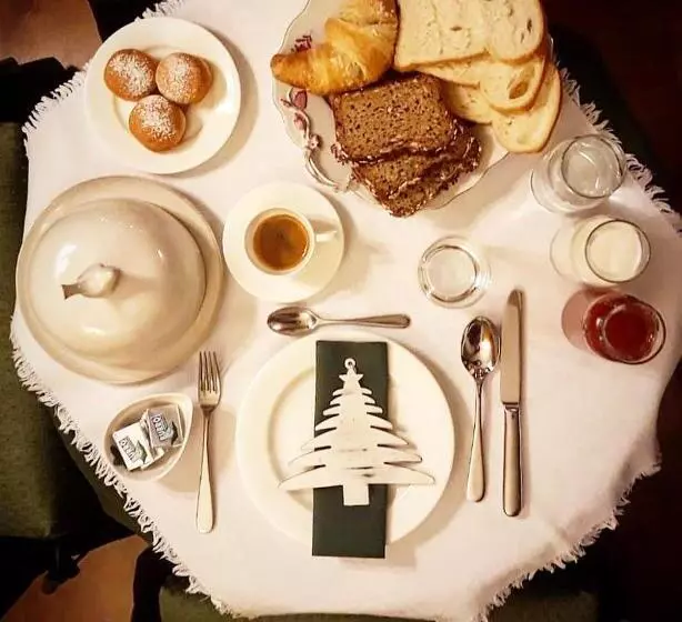 ホテル Albergo Garnì Cavento